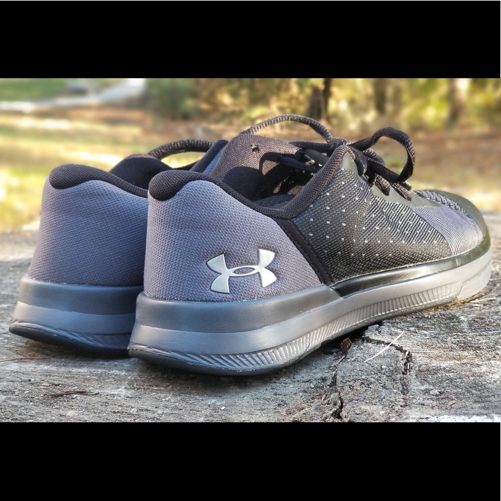 Under Armour Sneakers